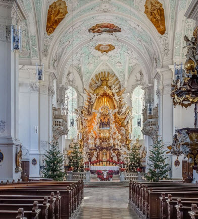 Basilica Gweinstein, Kirchenninneres (Quelle: Wikipedia)